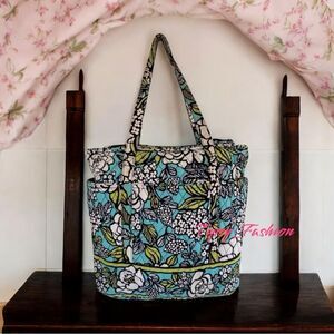 Vera Bradley Island Blooms Large Quilted Cotton Tote Bag | Travel Shoulder Purse